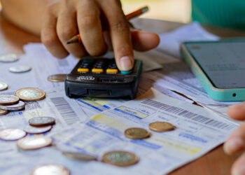 3 dívidas muito comuns podem ser excluídas do CPF; veja quando isso acontece