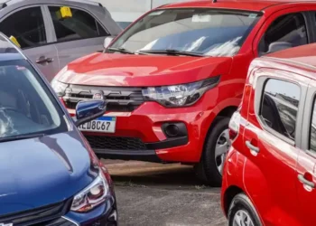 Governo anuncia corte de imposto e mira redução no preço dos carros
