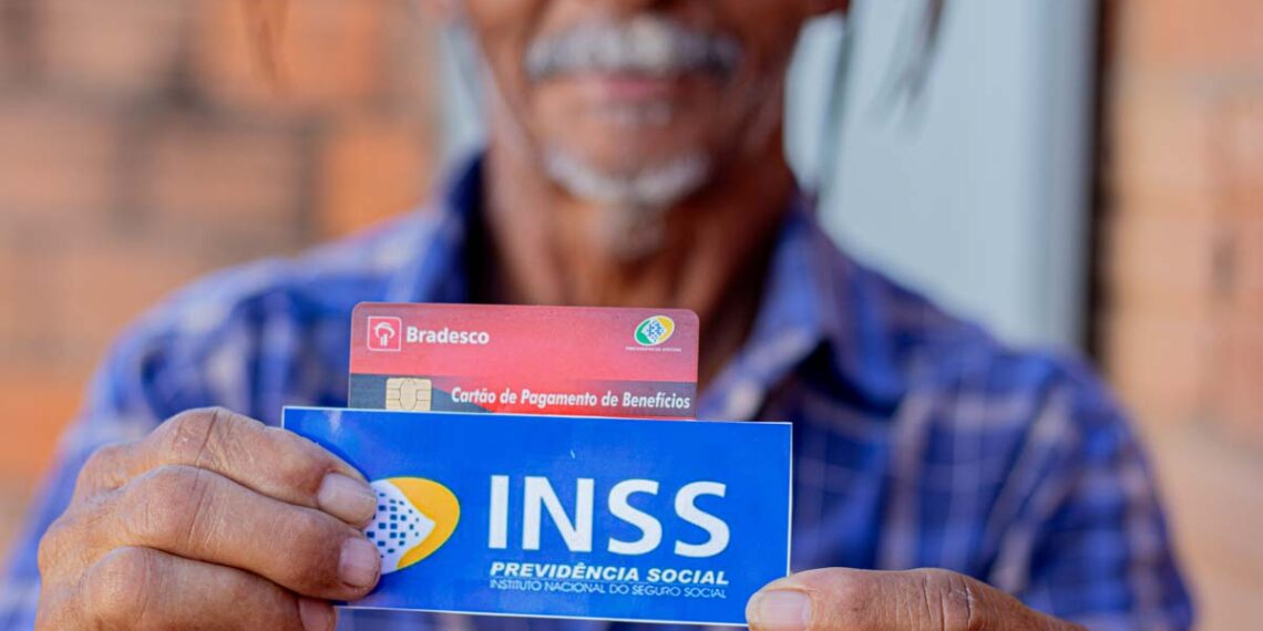 INSS dá 30 dias para resolver pendência antes de suspensão do benefício