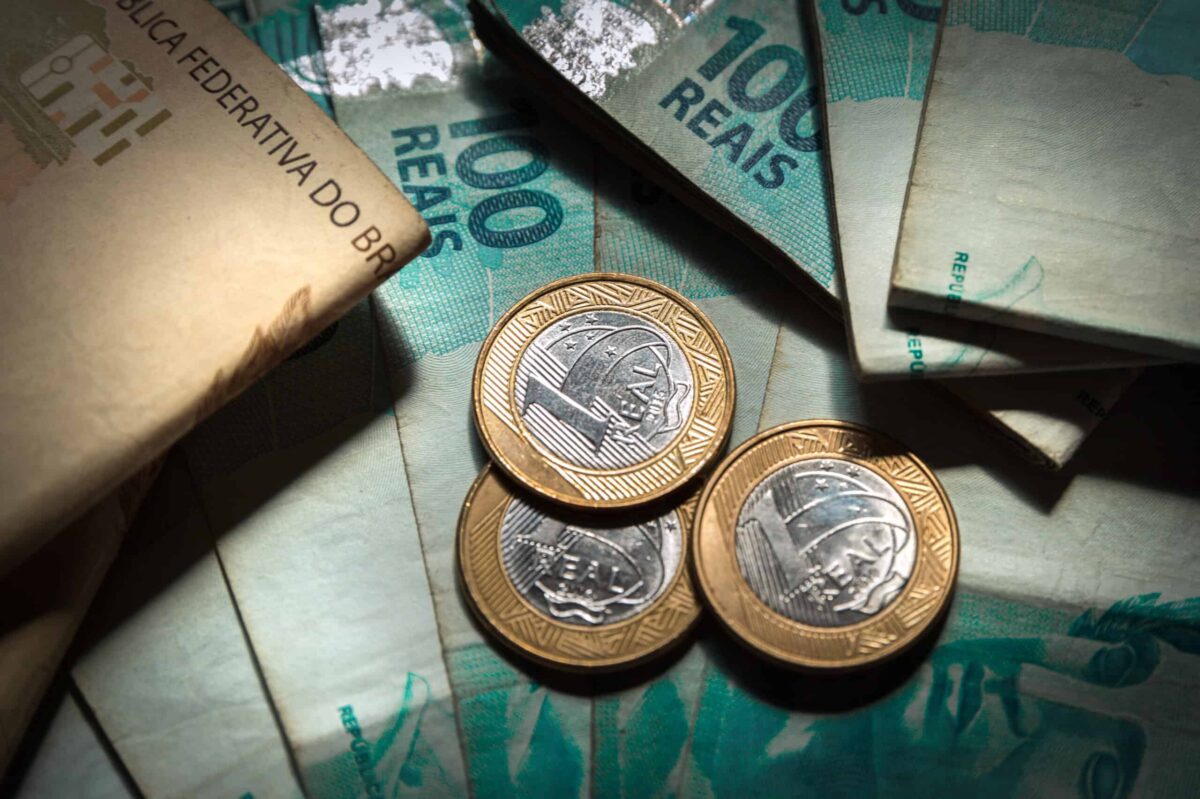 Governo abre convocação para 49 mil pessoas com pagamento de até R$ 864 por dia