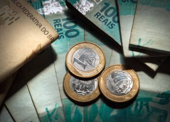 Governo abre convocação para 49 mil pessoas com pagamento de até R$ 864 por dia