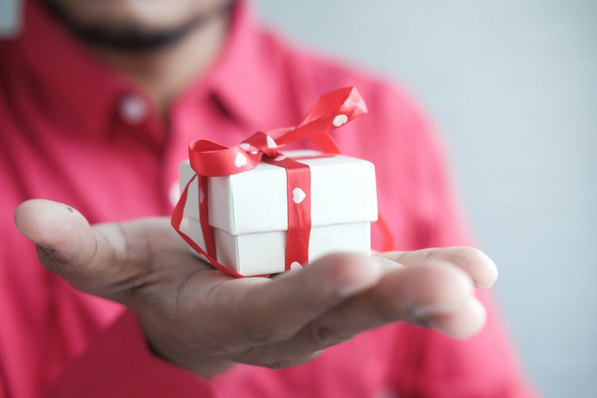 O que fazer para ganhar dinheiro no Dia dos Pais? Veja ideias simples