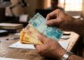 Idosos a partir de 60 anos ganham chance de receber valor além do benefício em julho; entenda como