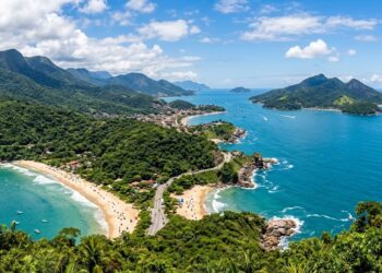 Alerta no litoral de SP: 44 praias estão impróprias para banho no feriado de 9 de julho