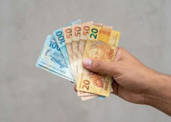 Auxílio Social reabre inscrições para brasileiros com idade entre 30 e 64 anos