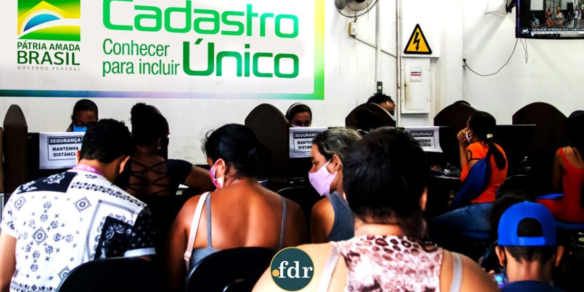 Brasileiros recebem aviso sobre pente-fino no CadÚnico; veja quem pode ser excluído