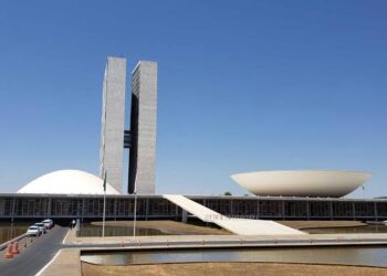 Governo precisa da maioria do Congresso para continuar pagamentos do Bolsa Família em 2026; entenda