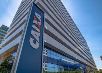 Clientes da Caixa são surpreendidos com fim da emissão de cartão de crédito