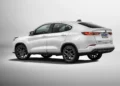 Fiat Fastback Hybrid de R$ 116.400 recebe desconto de R$ 57 mil e coloca Nivus, Tera e Basalt em alerta