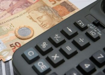 Veja como se programar financeiramente para a Copa do Mundo de 2030.