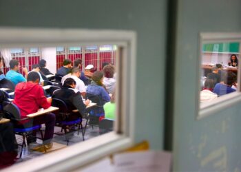 Queimados abre vaga para cursos voltados à tecnologia.