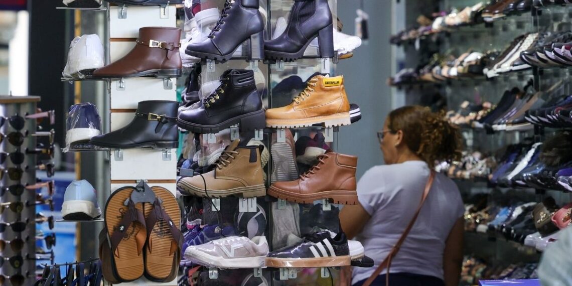 Brasil cria opotunidades para milhares de trabalhadores formais.