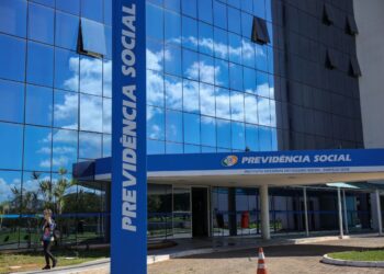 Saiba todos os seus direitos para insenção do INSS. (Imagem: Fabio Rodrigues-Pozzebom/ Agência Brasil)